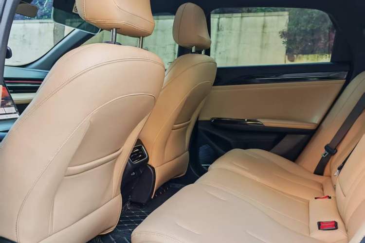 Used Geely Galaxy L6 2023 125km Starship Headliner