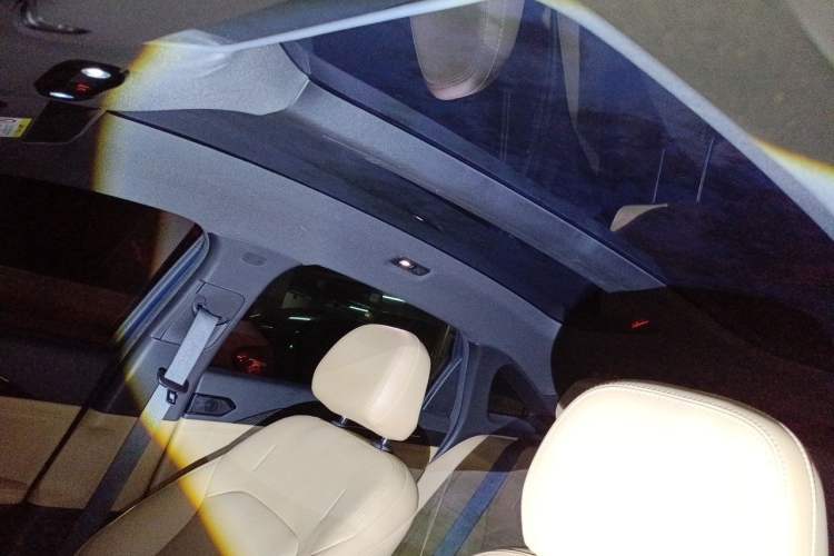 Used Geely Galaxy L6 2023 125km Starship Headliner
