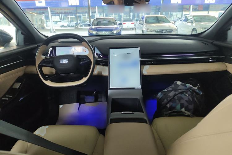 Used Geely Galaxy L6 2023 125km Starship Interior 2