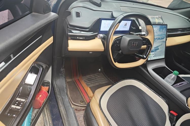 Used Geely Galaxy L6 2023 125km MAX Interior 3