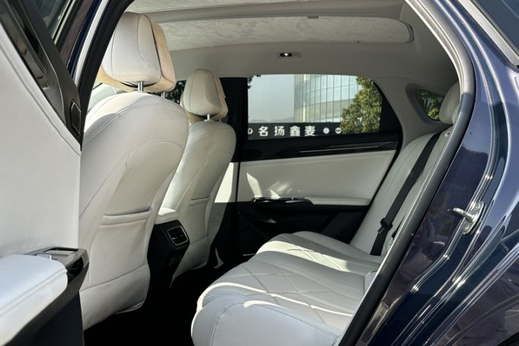 Used Geely Galaxy L6 2023 125km MAX Interior 4