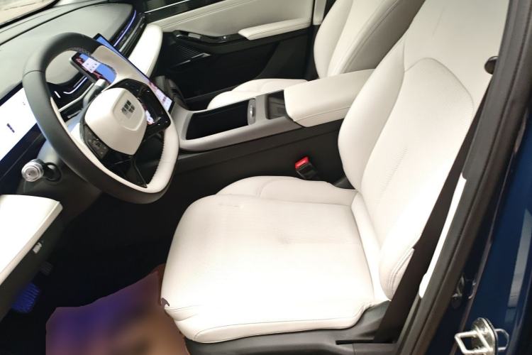 Used Geely Galaxy L6 2023 125km Starship Left Front Seat