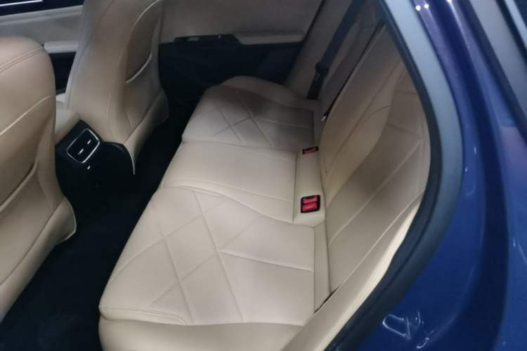 Used Geely Galaxy L6 2023 125km MAX Left Rear Seat