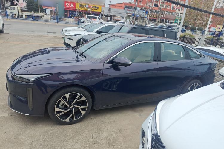 Used Geely Galaxy L6 2023 125km Starship Left Side