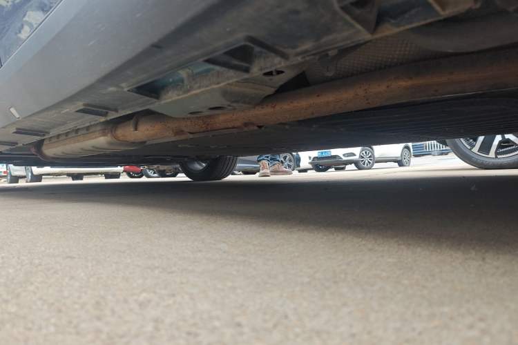Used Geely Galaxy L6 2023 125km Starship Left Side Sill