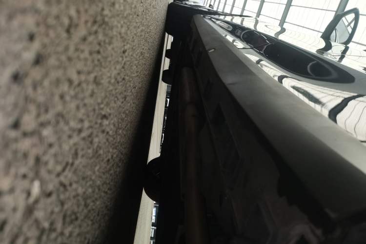 Used Geely Galaxy L6 2023 125km Starship Left Side Sill