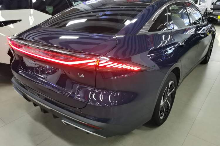 Used Geely Galaxy L6 2023 125km MAX Rear Right 45 Deg