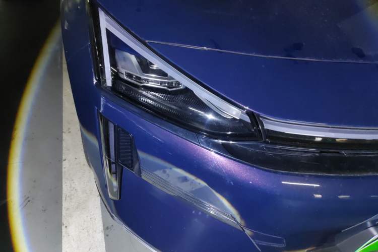 Used Geely Galaxy L6 2023 125km MAX Right Front Headlight