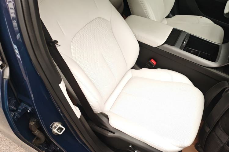 Used Geely Galaxy L6 2023 125km Starship Right Front Seat