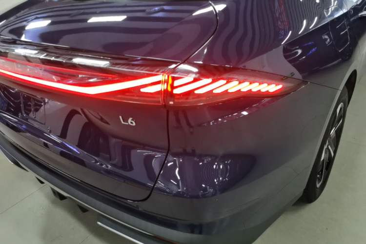 Used Geely Galaxy L6 2023 125km MAX Right Rear Taillight