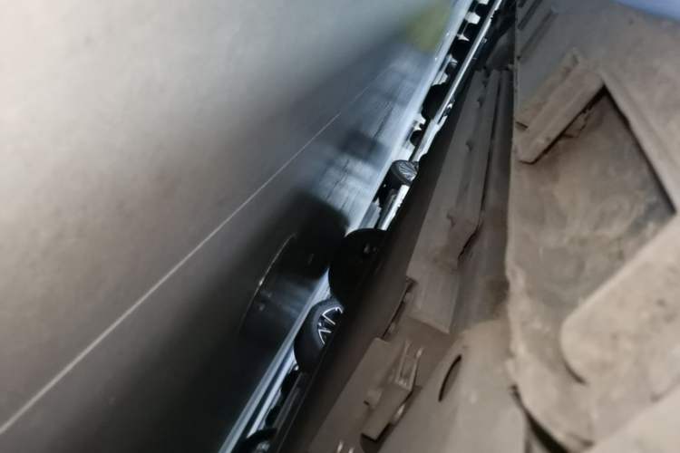 Used Geely Galaxy L6 2023 125km MAX Right Side Sill