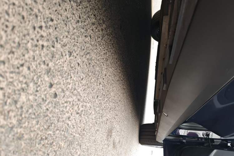 Used Geely Galaxy L6 2023 125km Starship Right Side Sill