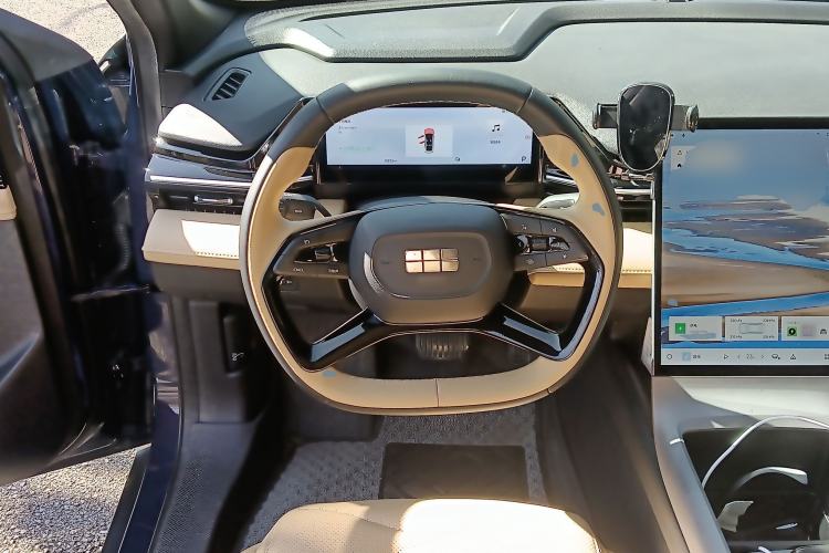 Used Geely Galaxy L6 2023 125km MAX Steering Wheel