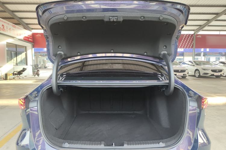 Used Geely Galaxy L6 2023 125km Starship Trunk