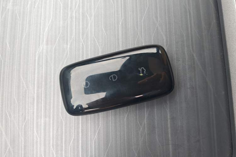 Used Geely Galaxy L6 2023 125km Starship Vehicle Key