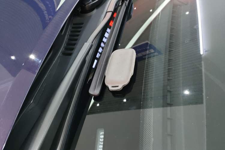 Used Geely Galaxy L6 2023 125km Starship Vehicle Key