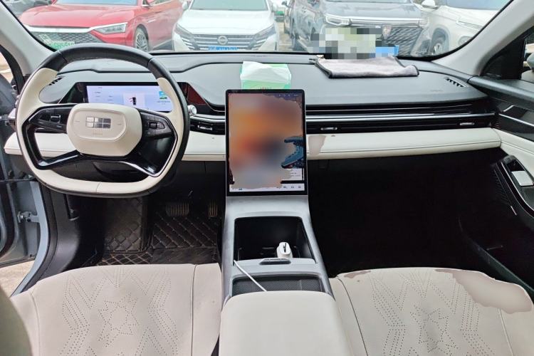 Used Geely Galaxy L6 2023 125km MAX Center Console