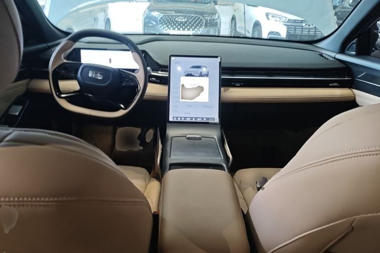 Used Geely Galaxy L6 2023 125km MAX Center Console