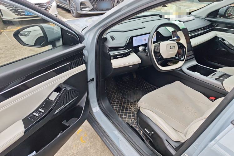 Used Geely Galaxy L6 2023 125km MAX Driver Seat