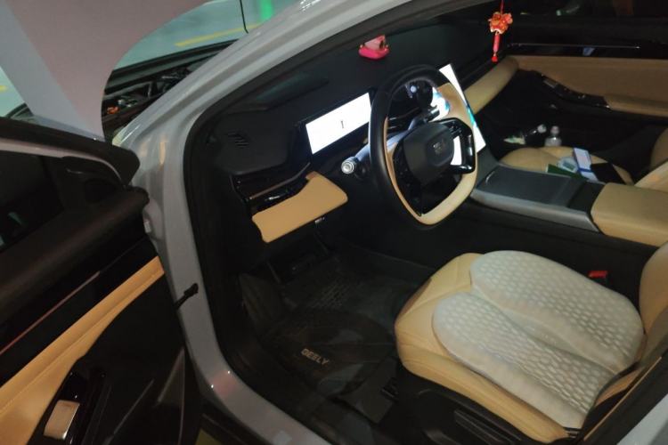Used Geely Galaxy L6 2023 60km PLUS Driver Seat