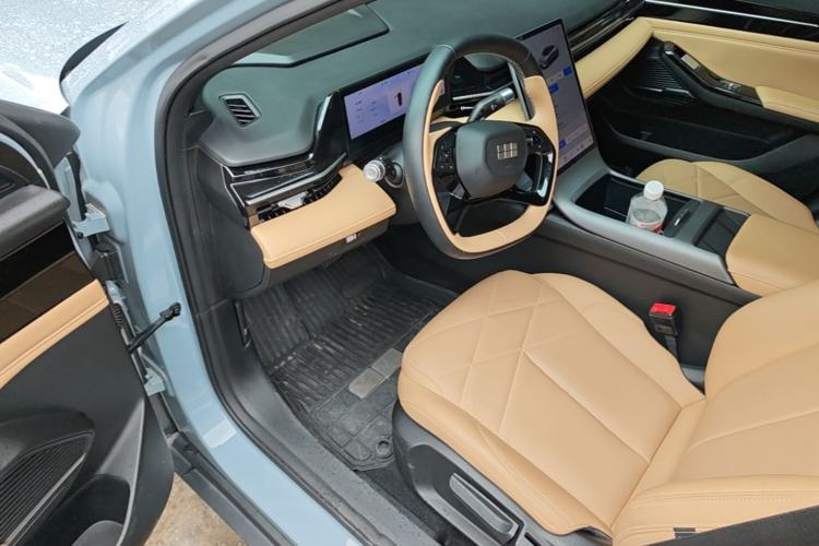 Used Geely Galaxy L6 2023 60km PLUS Driver Seat