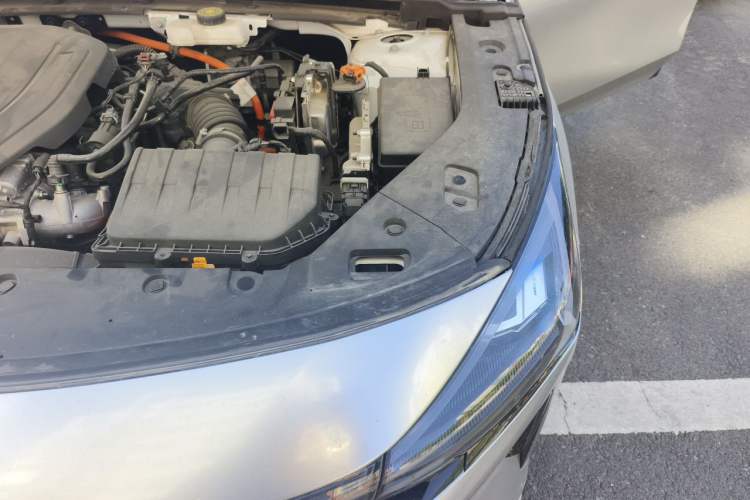 Used Geely Galaxy L6 2023 125km Starship Engine Bay Left