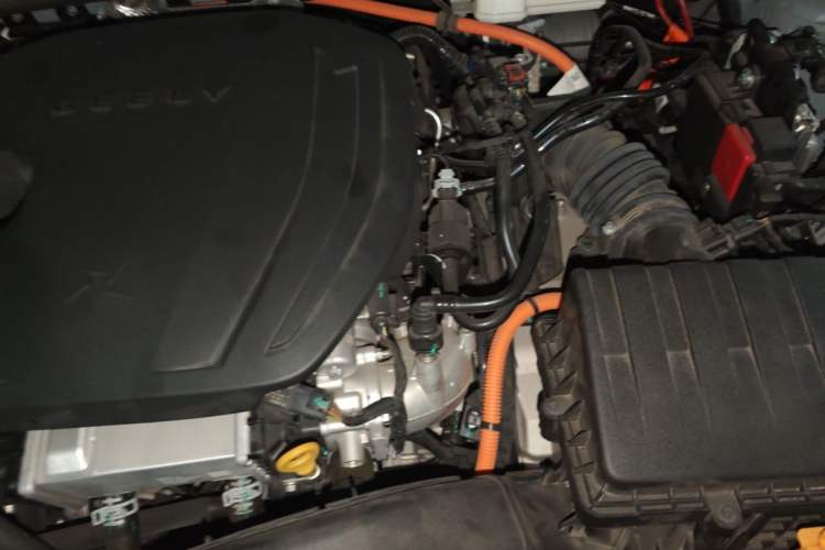 Used Geely Galaxy L6 2023 60km PLUS Engine Bay Left