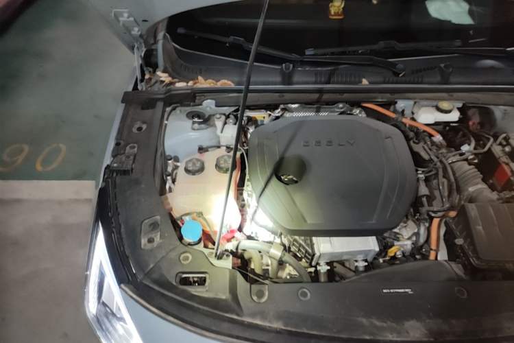 Used Geely Galaxy L6 2023 125km Starship Engine Bay Right