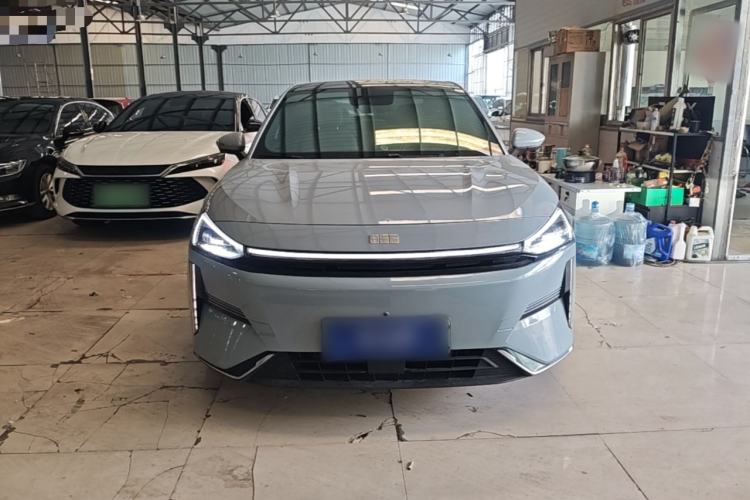 Used Geely Galaxy L6 2023 125km MAX Front