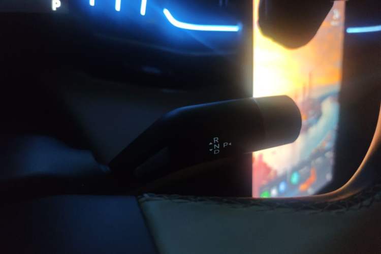 Used Geely Galaxy L6 2023 125km Starship Gear Lever