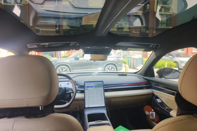 Used Geely Galaxy L6 2023 125km Starship Headliner