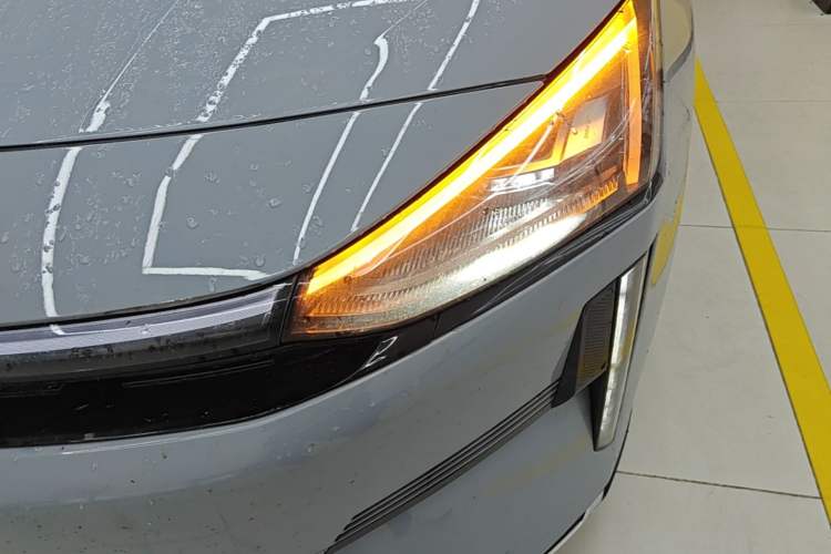Used Geely Galaxy L6 2023 125km MAX Left Front Headlight
