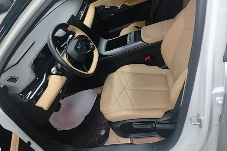 Used Geely Galaxy L6 2023 60km AIR Left Front Seat