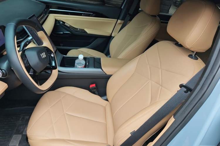 Used Geely Galaxy L6 2023 60km PLUS Left Front Seat