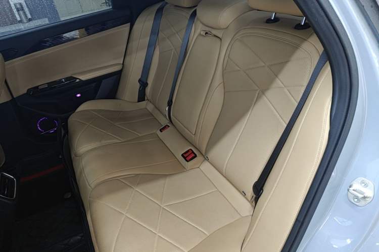 Used Geely Galaxy L6 2023 125km MAX Left Rear Seat