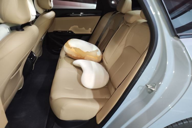 Used Geely Galaxy L6 2023 125km Starship Left Rear Seat