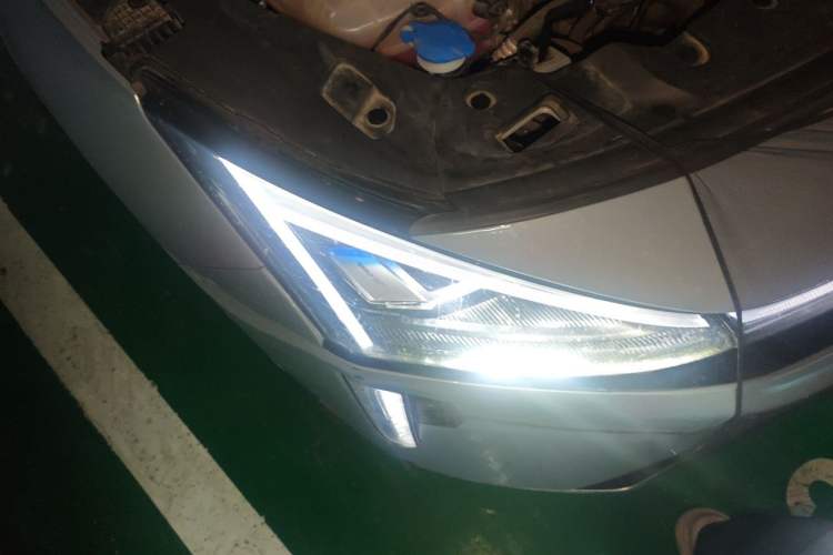 Used Geely Galaxy L6 2023 125km Starship Right Front Headlight