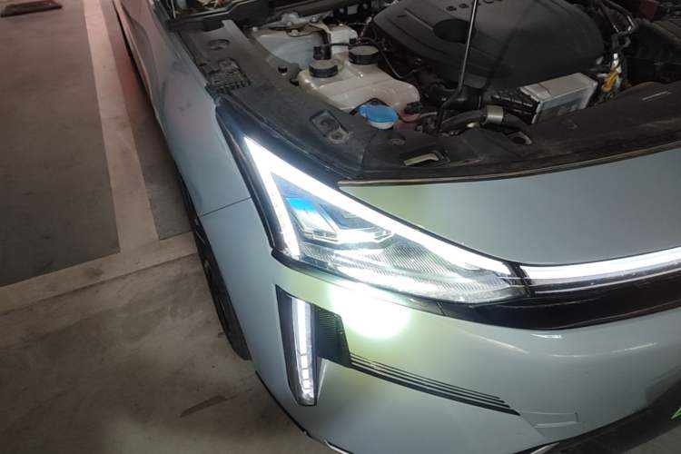 Used Geely Galaxy L6 2023 125km Starship Right Front Headlight