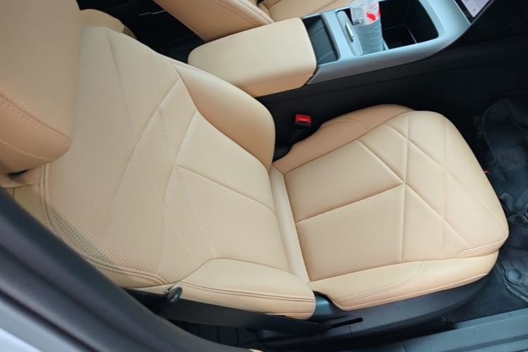 Used Geely Galaxy L6 2023 60km PLUS Right Front Seat
