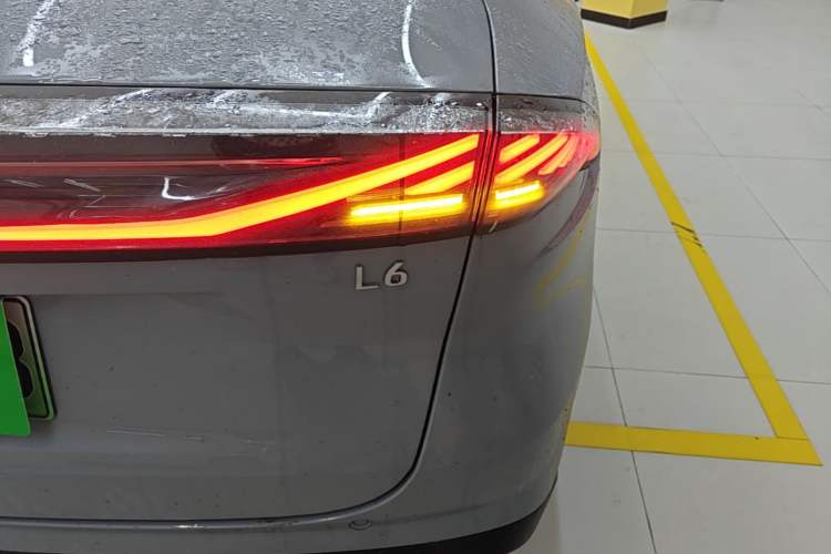 Used Geely Galaxy L6 2023 125km MAX Right Rear Taillight