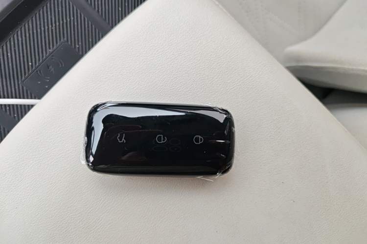 Used Geely Galaxy L6 2023 125km MAX Vehicle Key