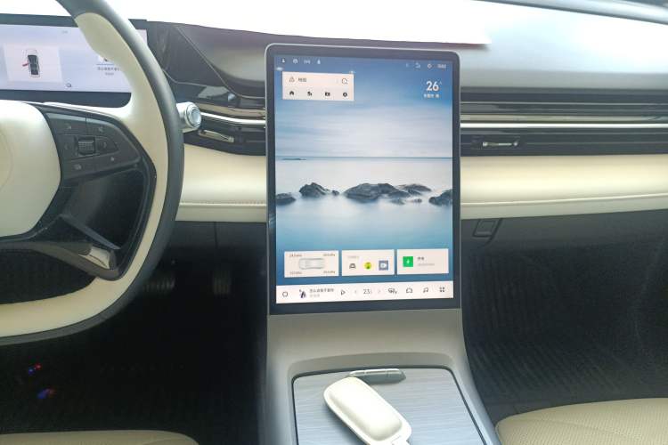 Used Geely Galaxy L6 2023 125km MAX Audio And AC Panel