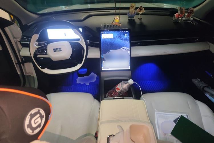Used Geely Galaxy L6 2023 125km Starship Center Console