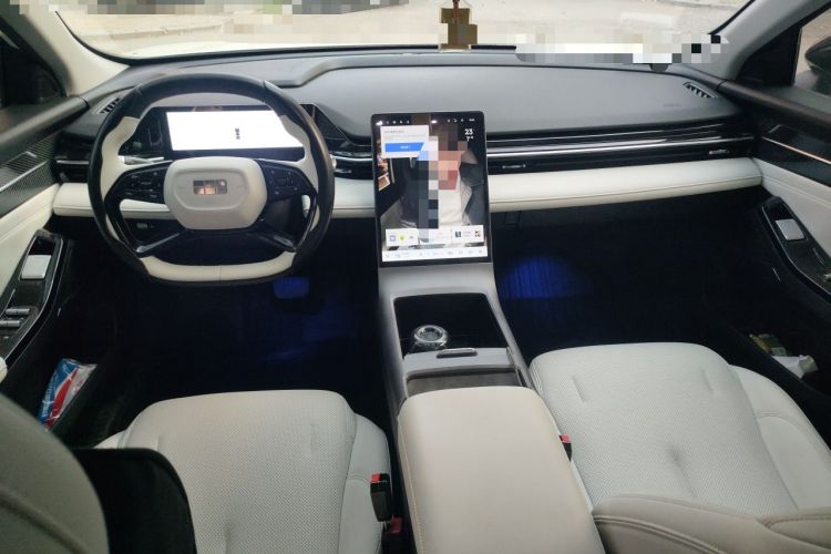 Used Geely Galaxy L6 2023 125km Starship Center Console