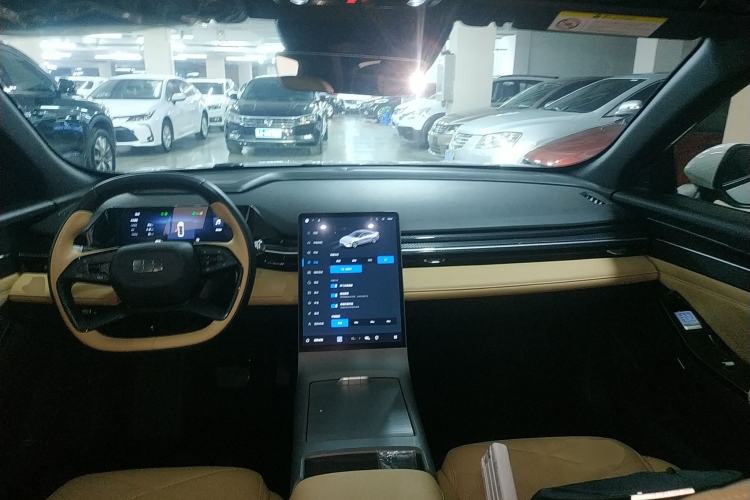 Used Geely Galaxy L6 2023 125km PLUS Center Console
