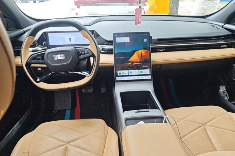 Used Geely Galaxy L6 2023 60km PLUS Center Console