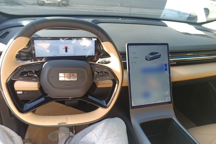 Used Geely Galaxy L6 2023 125km MAX Center Console