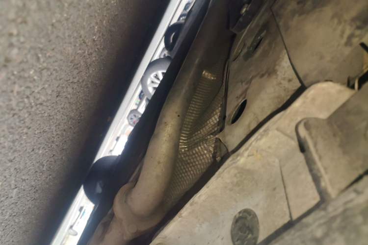 Used Geely Galaxy L6 2023 60km AIR Chassis Front Left