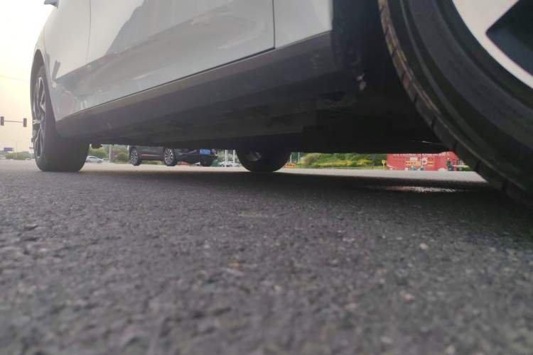 Used Geely Galaxy L6 2023 125km Starship Chassis Front Right