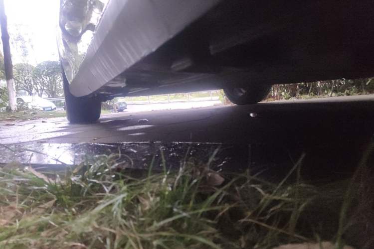 Used Geely Galaxy L6 2023 125km Starship Chassis Front Right